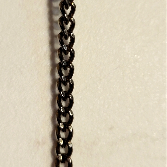 🔥SALE🔥Aldo Gold Tone Cluster Leaves Silver Tone Chain Long Necklace - Picture 3 of 5